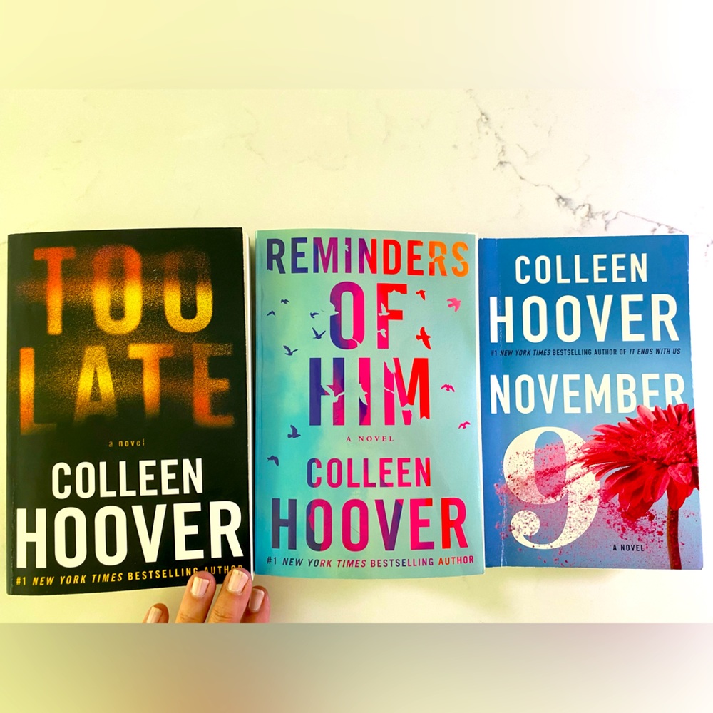 Bundle of 3 bestsellers by Colleen Hoover
